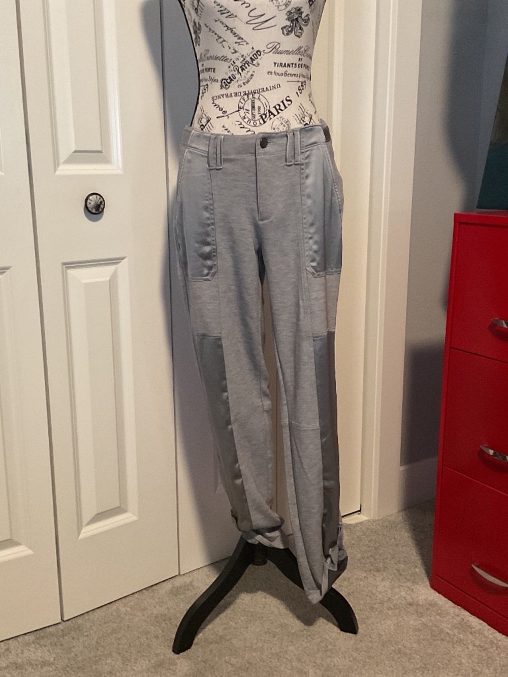 NWT Straight Cropped Satin Utility Pants by WHBM - Picture 3 of 15